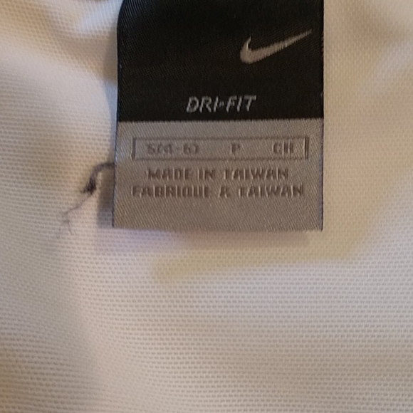 Nike Workout Top - Picture 2 of 4